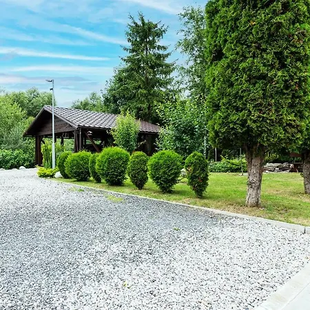 Daire U Vierky Vel'ka Lomnica