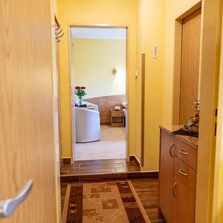 U Vierky Vel'ka Lomnica